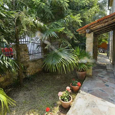 Apartment Villa Funtana Funtana