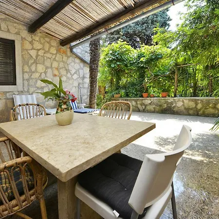 Apartment Villa Funtana Funtana